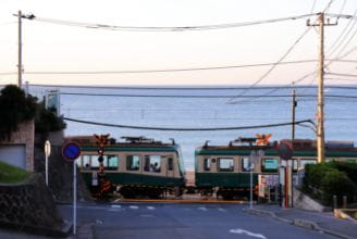 Kamakurakokomae Station and Enoden