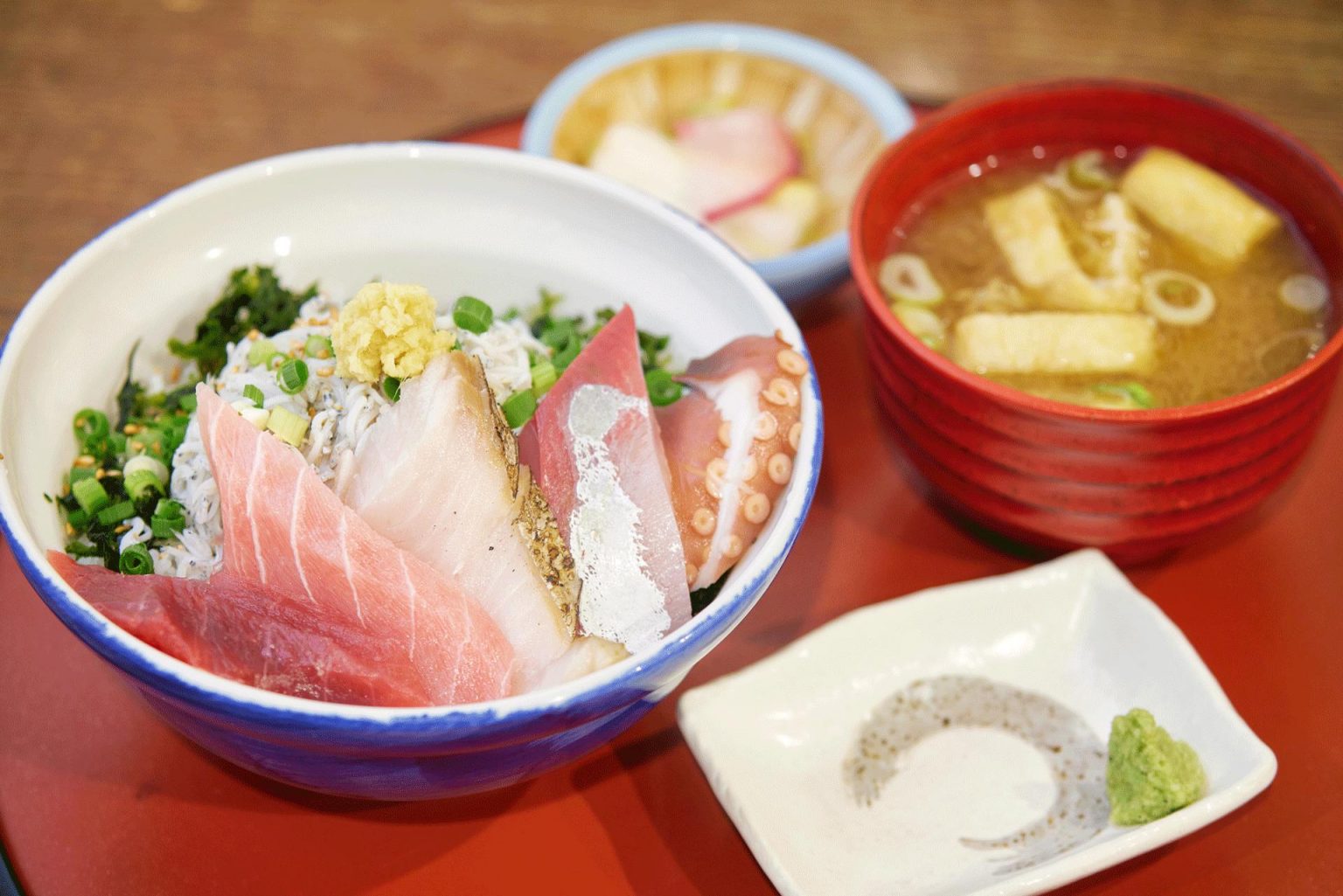定食 屋 しゃもじ