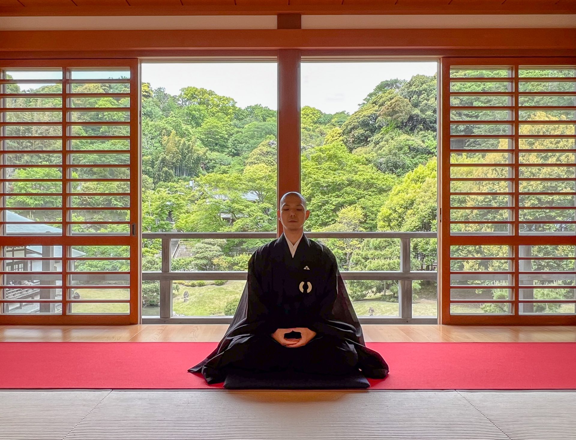 禅」を心で学び、体で感じ取ろう|特集｜江の島・鎌倉ナビ｜江ノ島と鎌倉のおすすめをたっぷりご紹介する江ノ電・小田急の公式観光情報サイト