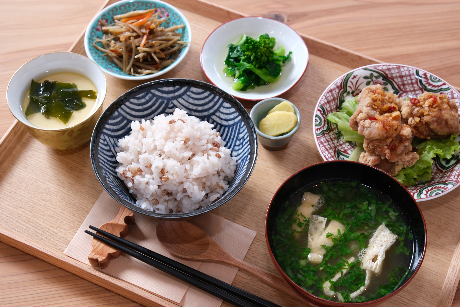 85FURNITURE CAFE & GALLERY|スポット情報｜江の島・鎌倉ナビ｜江ノ島